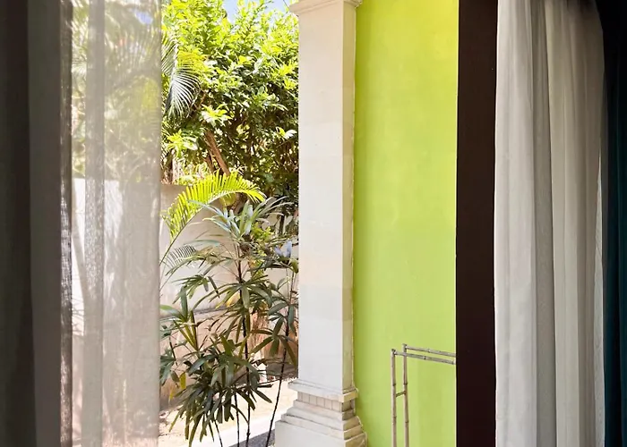 Urban Jungle House 3* Canggu (Bali)
