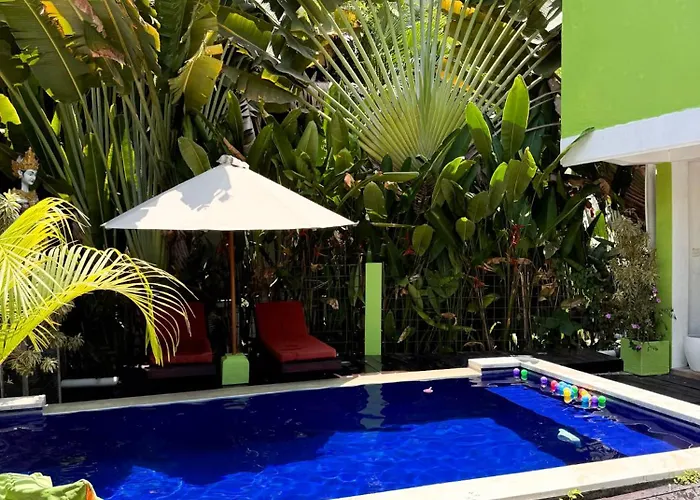 Urban Jungle House 3*